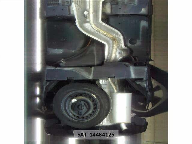 Renault LUTECIA 2015 8822459-11