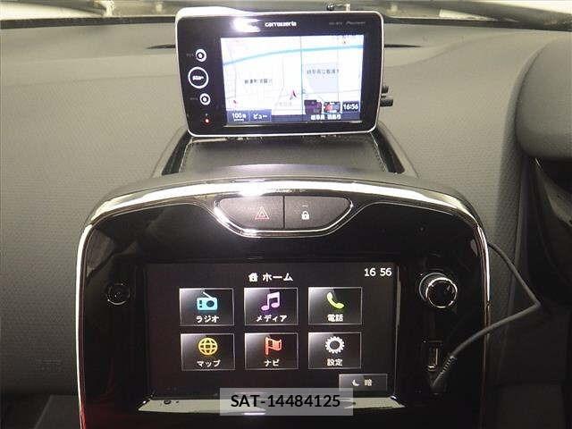 Renault LUTECIA 2015 8822459-6