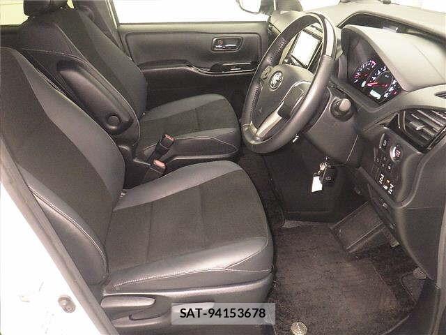 Toyota NOAH 2021 8722681-5