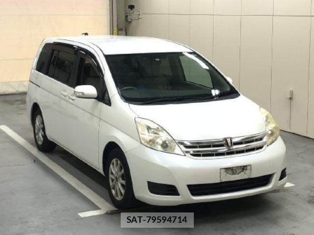Toyota ISIS 2010 8947945-0