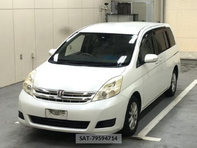 Toyota ISIS 2010 8947945-2