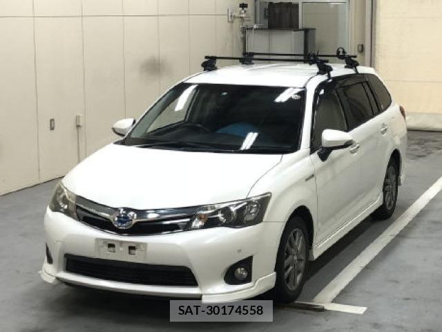 Toyota COROLLA FIELDER 2013 8893479-2
