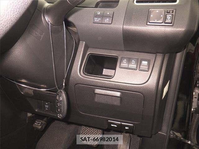 Nissan SERENA 2013 8717184-9