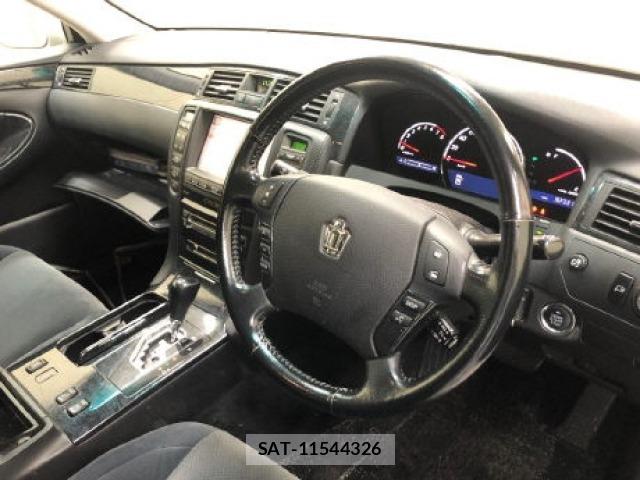 Toyota CROWN 2004 8734575-5