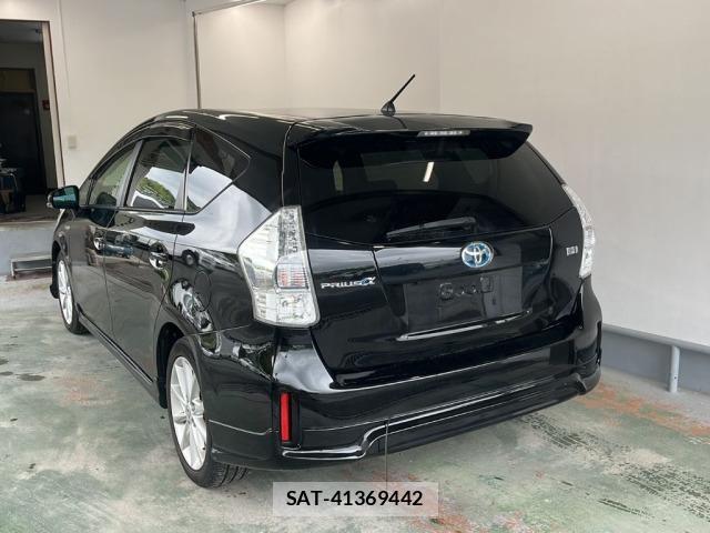 Toyota PRIUS 2013 8680697-1