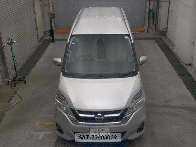 Nissan SERENA 2018 8920982-6