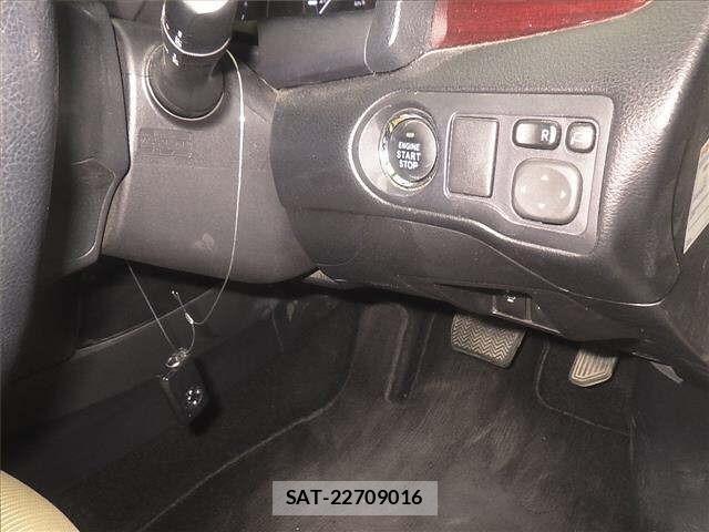 Toyota PREMIO 2019 8722440-8