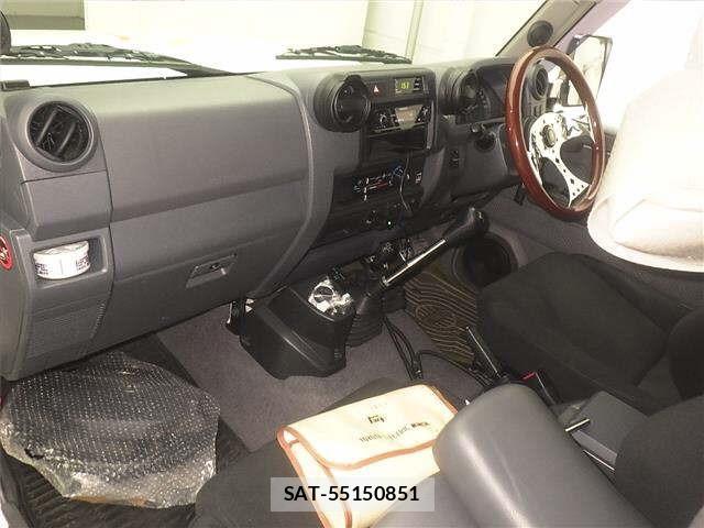 Toyota LAND CRUISER 2015 8955650-4