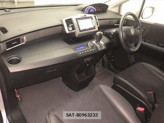 Honda FREED 2014 8716506-4
