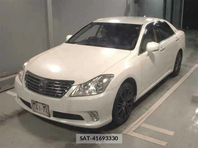 Toyota CROWN 2012 8680471-4