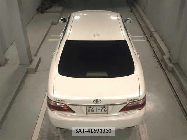 Toyota CROWN 2012 8680471-7