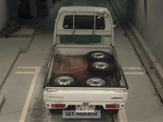 Suzuki CARRY TRUCK 1998 8679737-7