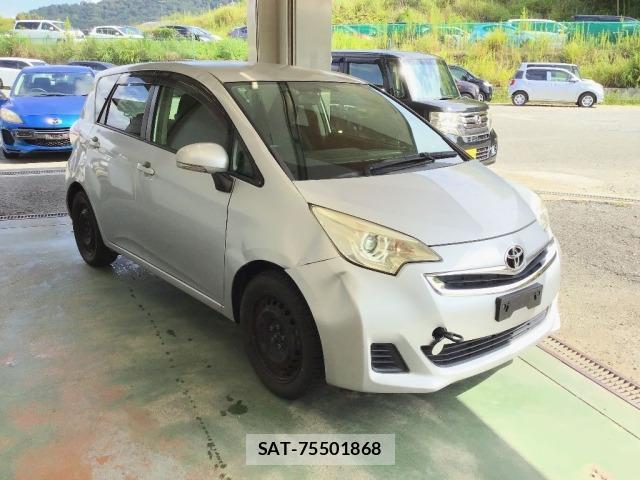 Toyota RACTIS 2015 8680711-3