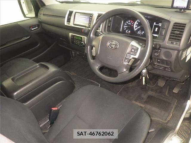 Toyota HIACE VAN 2021 8759851-3