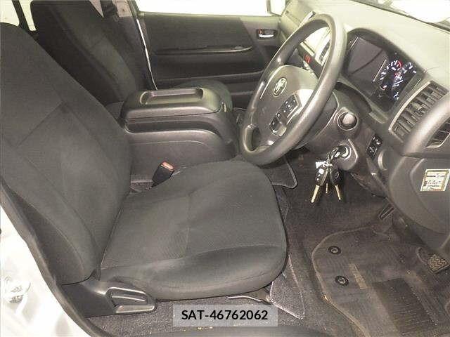 Toyota HIACE VAN 2021 8759851-5