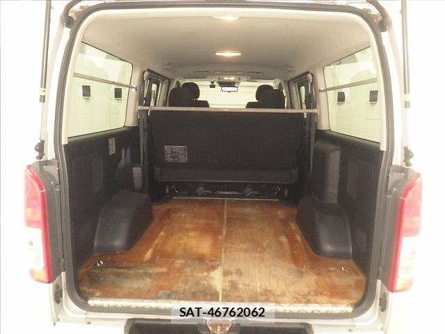 Toyota HIACE VAN 2021 8759851-7
