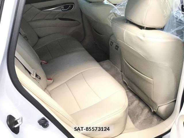 Nissan FUGA 2014 8851055-6
