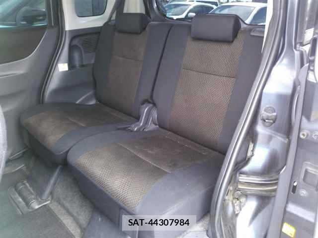 Nissan ROOX 2011 8685025-9
