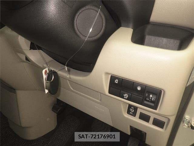 Nissan ROOX 2022 8724111-8