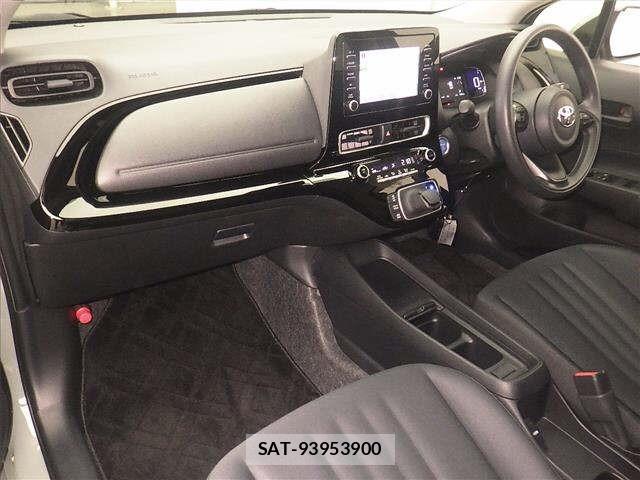 Toyota AQUA 2024 8949746-4