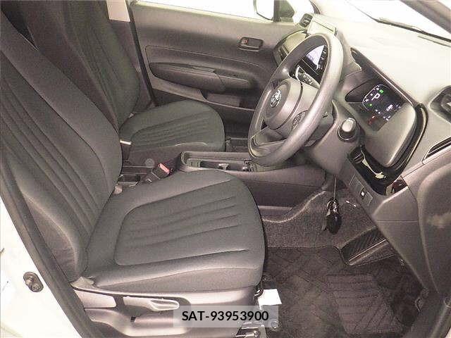 Toyota AQUA 2024 8949746-5