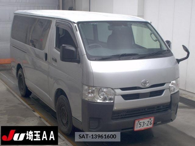 Toyota HIACE VAN 2021 8910155-0