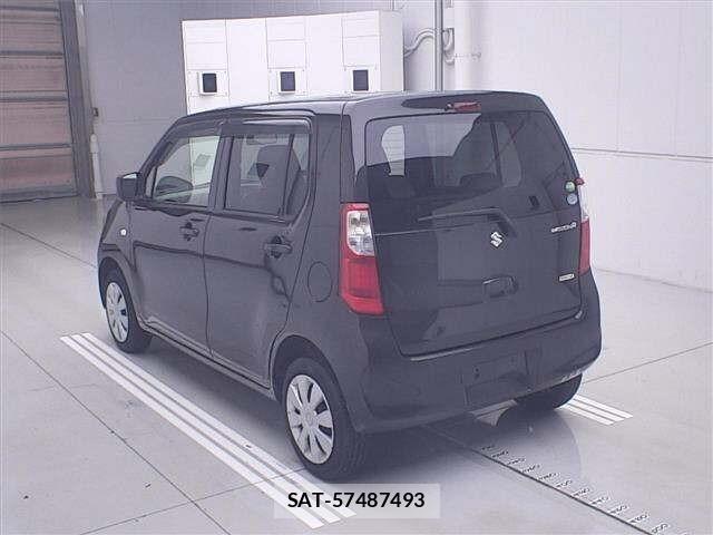 Suzuki WAGON R 2013 8679316-1