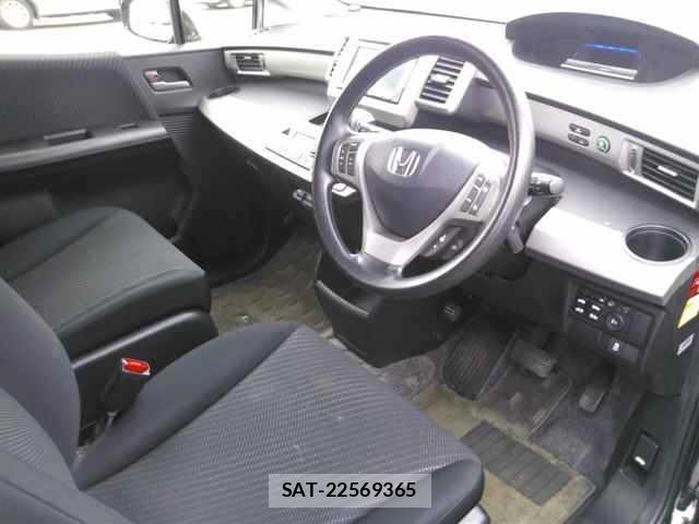 Honda FREED 2013 8775138-3