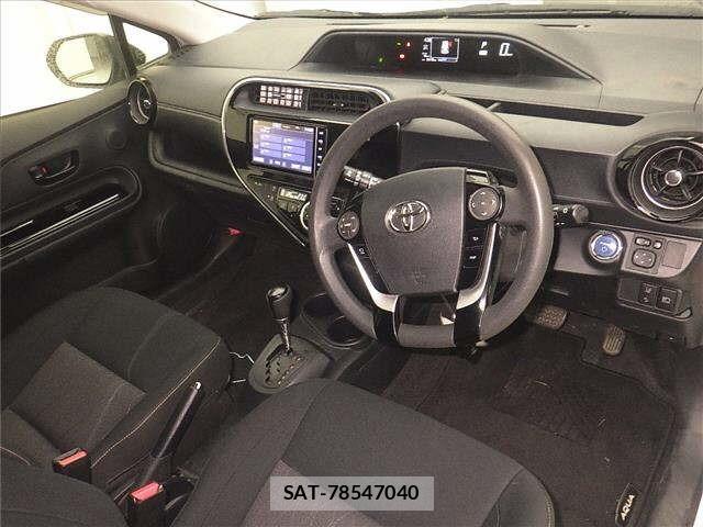 Toyota AQUA 2020 8949747-3