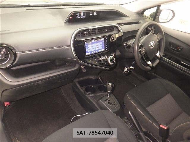 Toyota AQUA 2020 8949747-4
