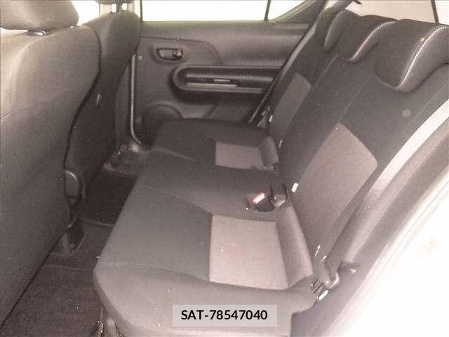 Toyota AQUA 2020 8949747-7