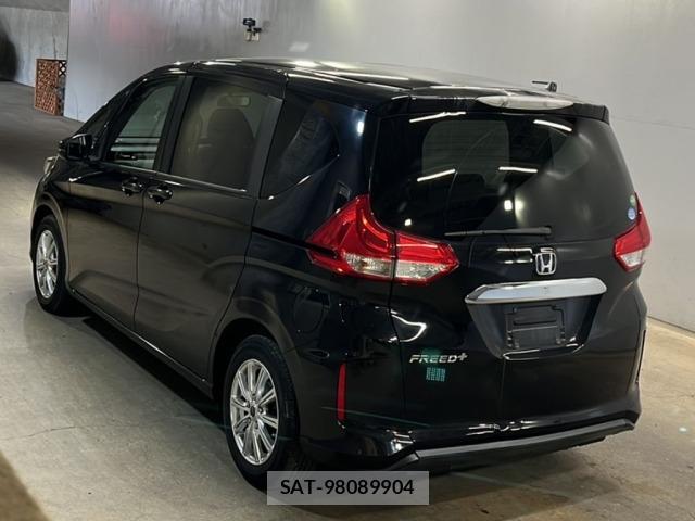 Honda FREED 2017 8715800-1