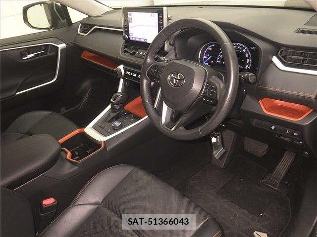 Toyota RAV4 2021 8737732-3