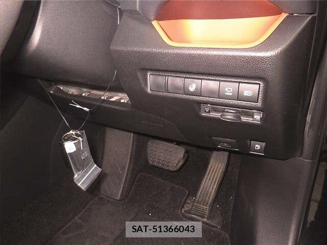 Toyota RAV4 2021 8737732-8