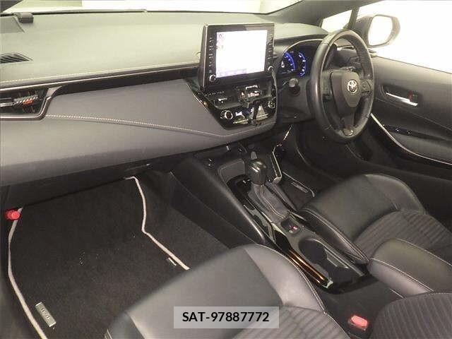 Toyota COROLLA TOURING 2021 8717219-4