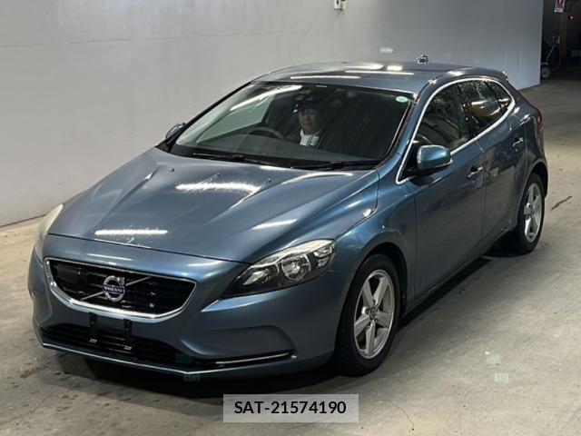Volvo V40 2013 8705958-0