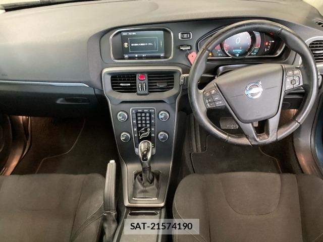 Volvo V40 2013 8705958-3