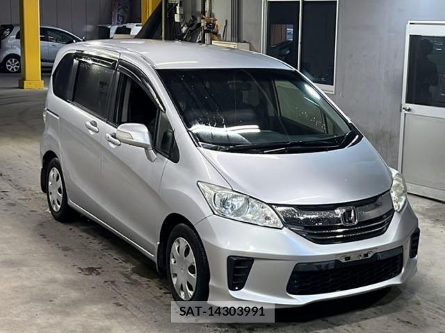Honda FREED 2015 8715802-4