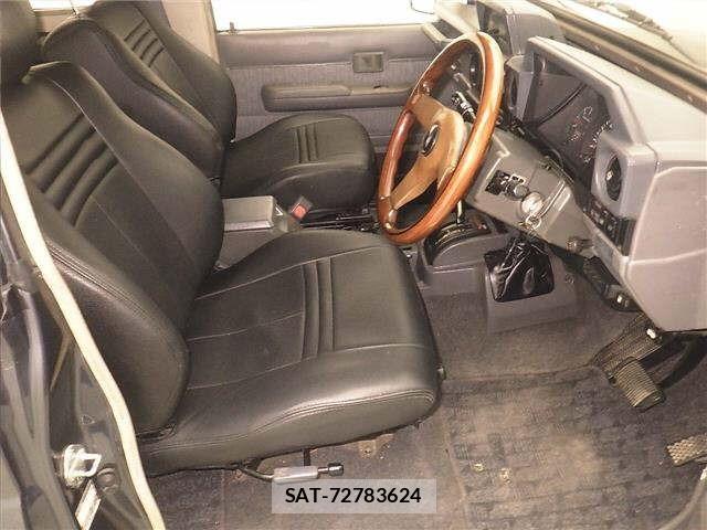 Toyota LAND CRUISER 1992 8811315-5