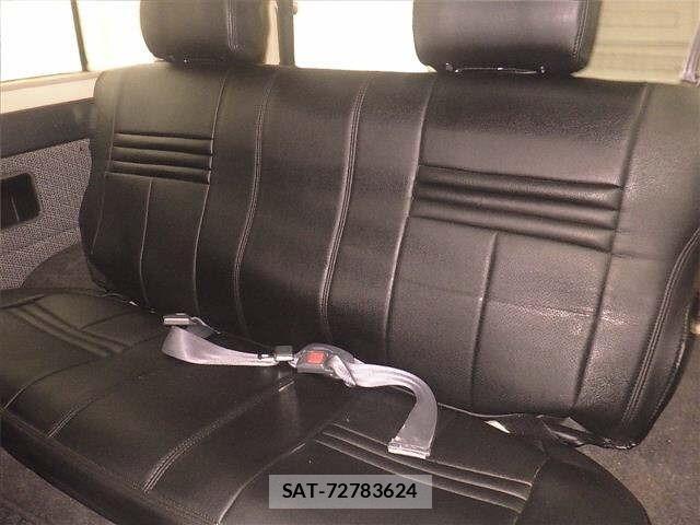 Toyota LAND CRUISER 1992 8811315-7