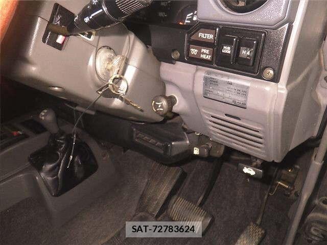 Toyota LAND CRUISER 1992 8811315-8