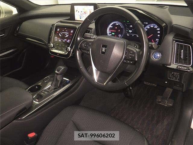 Toyota CROWN 2020 8680455-3