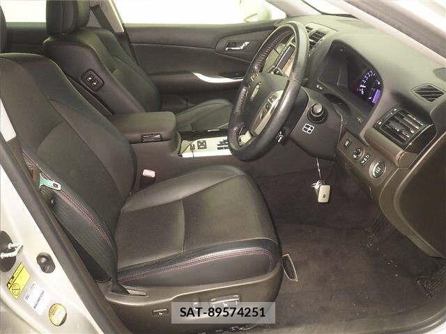 Toyota CROWN 2013 8734632-5