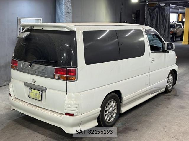 Nissan ELGRAND 2001 8709555-5