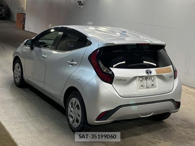 Toyota AQUA 2021 8704807-1