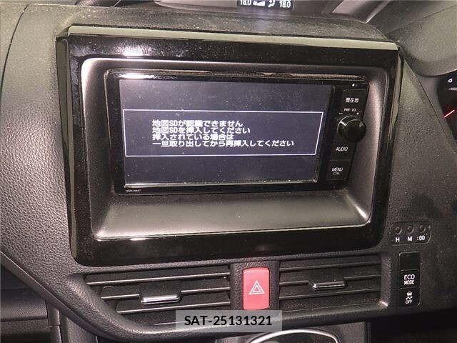 Toyota NOAH 2015 8722682-6