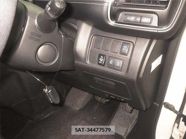 Nissan SERENA 2019 8672827-9