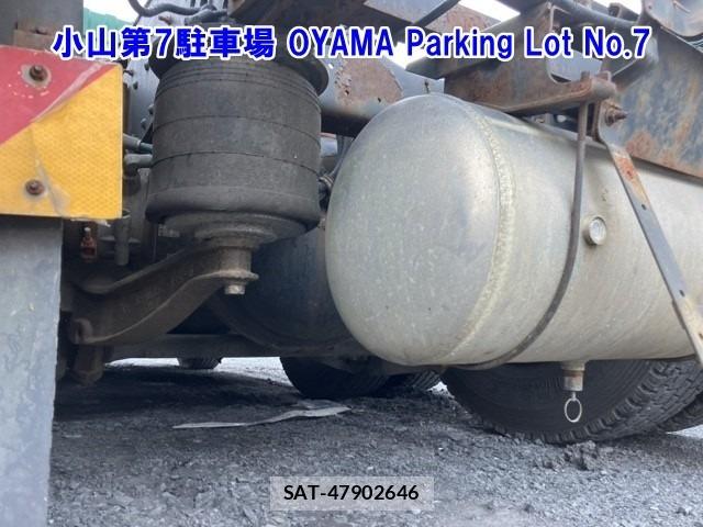 Isuzu GIGA 2014 8758300-8