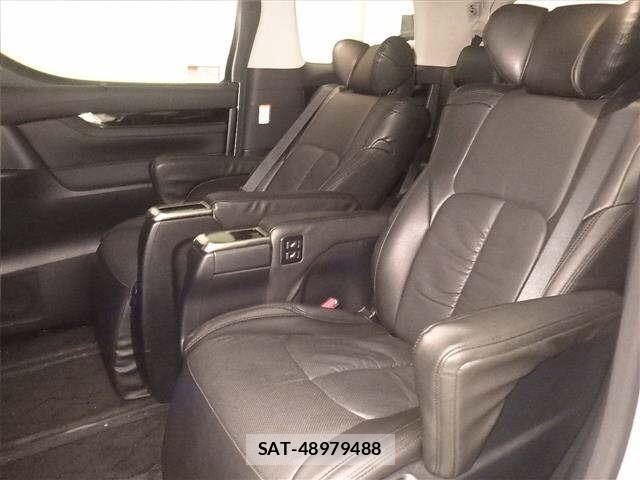 Toyota VELLFIRE 2015 8674602-7