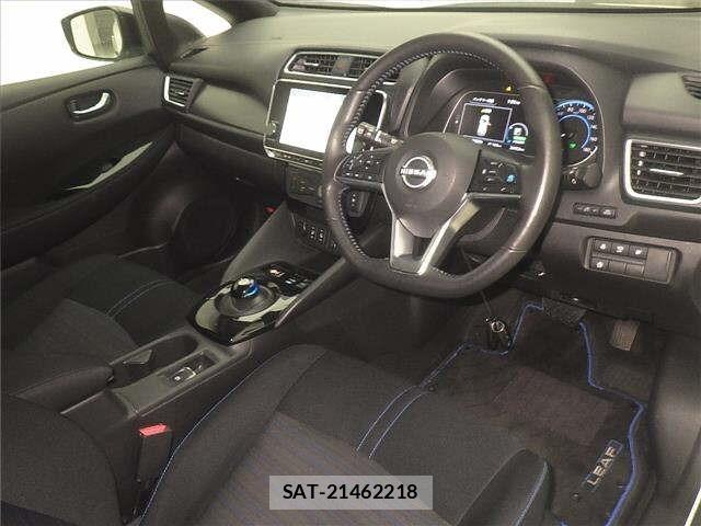 Nissan LEAF 2022 8675770-3
